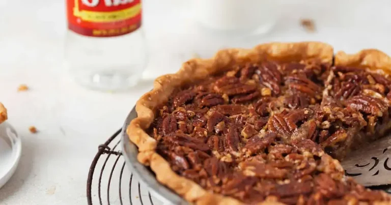 Foto da receita de Torta Clássica de Nozes Pecã
