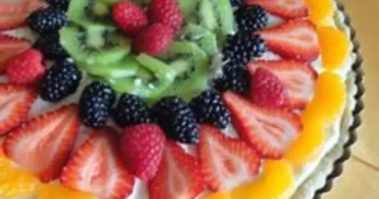 Foto da receita de Torta Colorida de Frutas de Verão