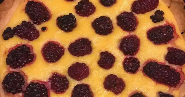 Foto da receita de Torta de Amora e Manga
