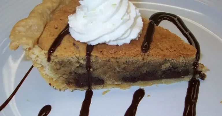 Foto da receita de Torta de Biscoito com Gotas de Chocolate