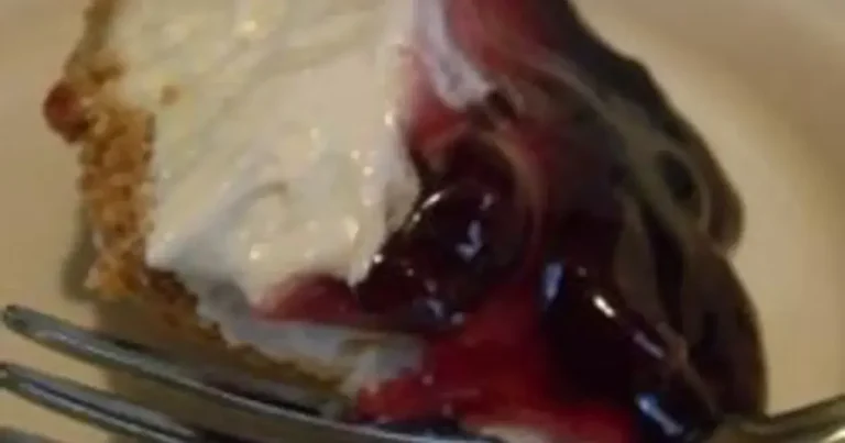 Foto da receita de Torta de Cheesecake de Cereja