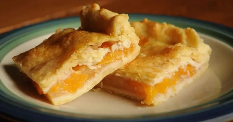 Foto da receita de Torta de Dedo de Pêssego