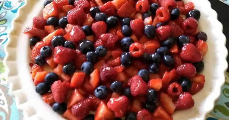 Foto da receita de Torta de Frutas com Chocolate Branco e Cream Cheese