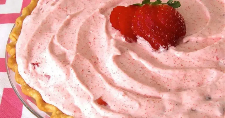 Foto da receita de Torta de Iogurte com Morango