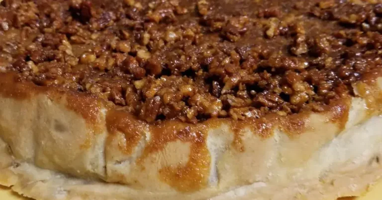 Foto da receita de Torta de Maçã com Caramelo e Nozes Pecan