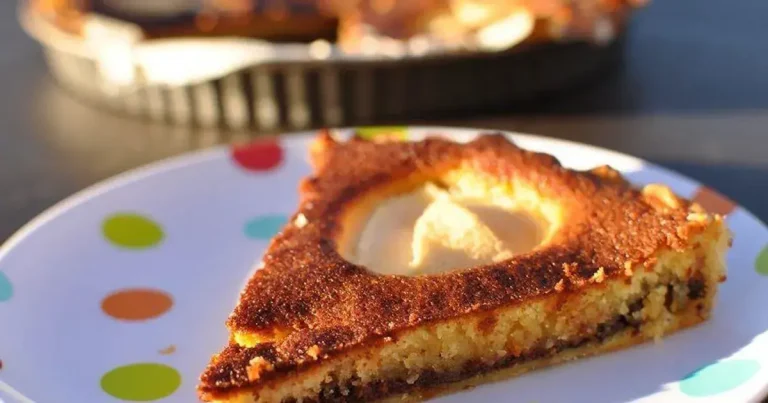 Foto da receita de Torta de Massa Folhada com Peras e Chocolate