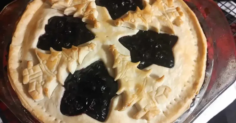 Foto da receita de Torta de Mirtilo com Frutas Vermelhas Congeladas