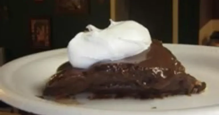 Foto da receita de Torta de Pudim com Biscoito Graham