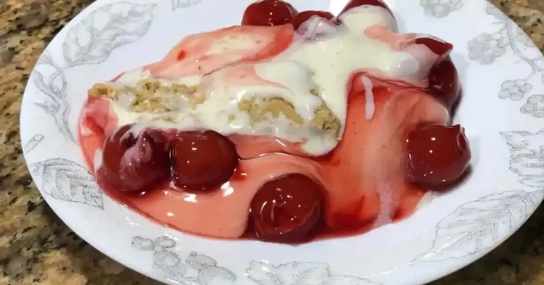 Foto da receita de Torta de Queijo com Cereja