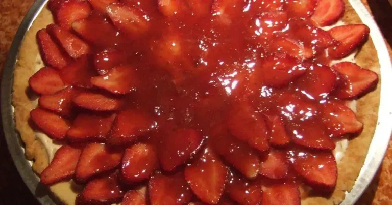 Foto da receita de Torta de Queijo com Morango