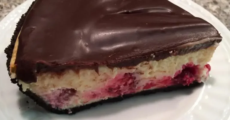 Foto da receita de Torta de Queijo de Chocolate com Framboesa