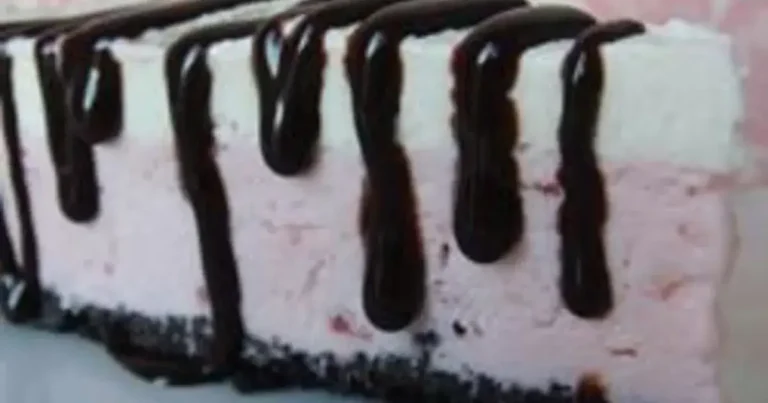 Foto da receita de Torta de Sundae de Sorvete