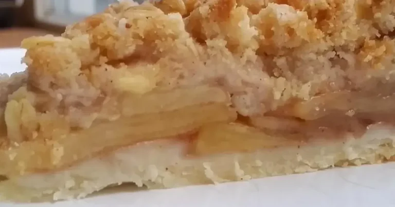 Foto da receita de Torta Holandesa de Maçã com Farofa de Aveia