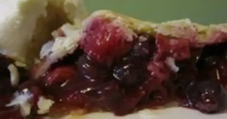 Foto da receita de Torta Vermelha, Branca e Azul