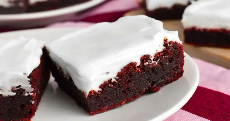 Foto da receita de Brownies de Veludo Vermelho