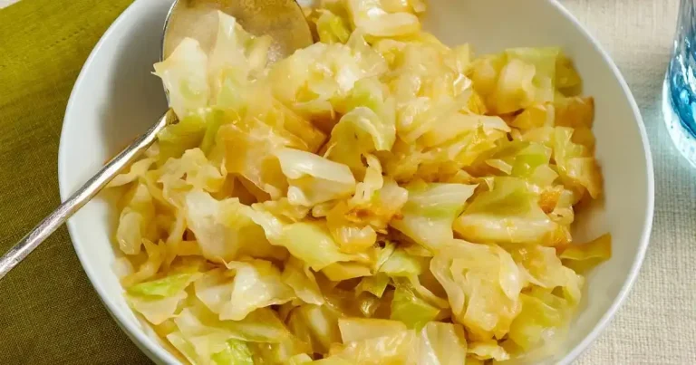Foto da receita de Repolho com Manteiga e Molho de Soja