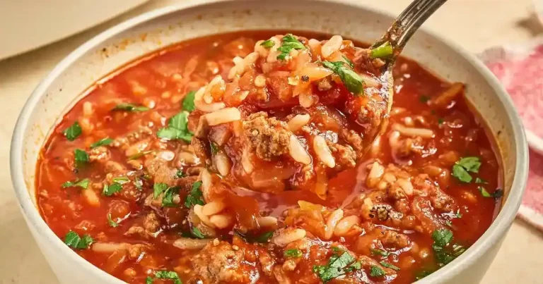 Foto da receita de Sopa de Rolinho de Repolho na Panela Lenta