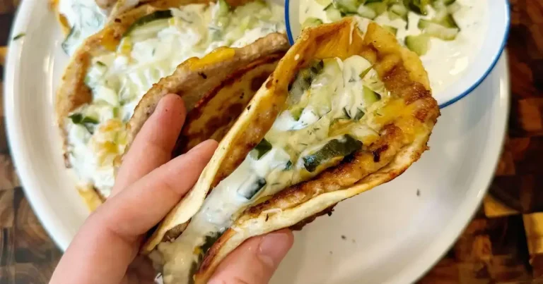 Foto da receita de Tacos Amassados de Frango com Queijo e Picles