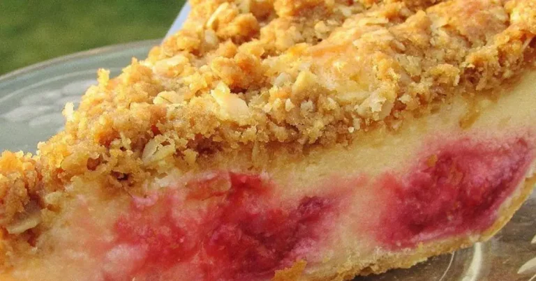 Foto da receita de Torta de Framboesa com Creme Azedo