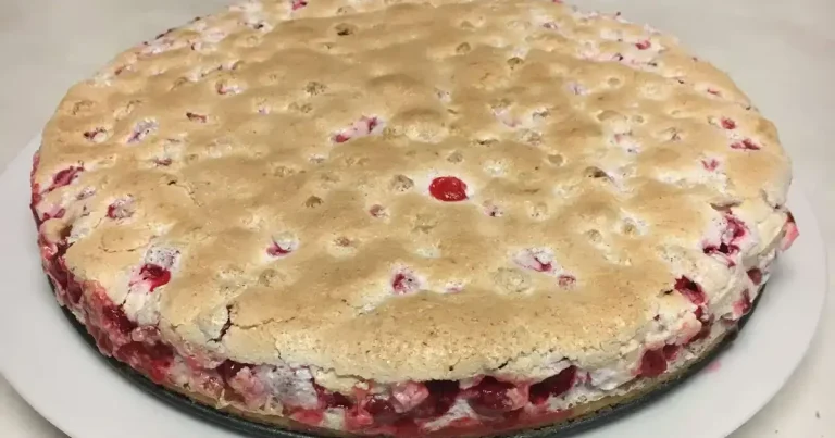 Foto da receita de Torta de Groselha Vermelha