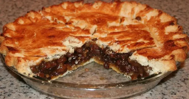 Foto da receita de Torta Simples de Uva Passa