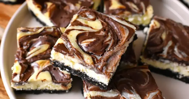 Foto da receita de Barras de Cheesecake com Nutella Marble