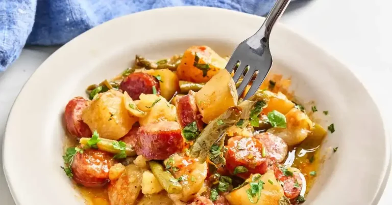 Foto da receita de Batatas de Pântano com Linguiça