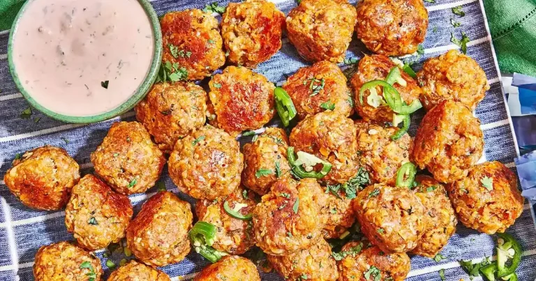 Foto da receita de Bolinhas de Salsicha com Doritos