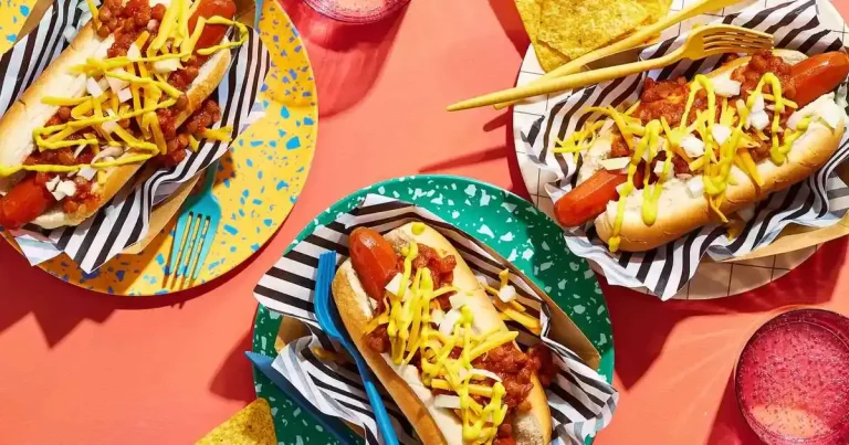 Foto da receita de Cachorros-Quentes de Cenoura com Chili de Lentilhas