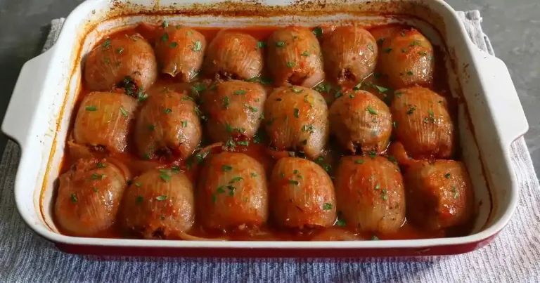 Foto da receita de Cebolas Recheadas com Carne Suculenta
