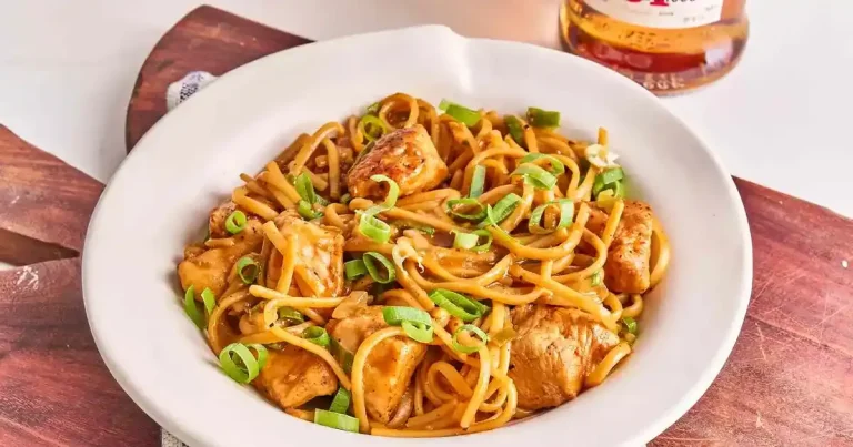Foto da receita de Frango Bêbado com Macarrão