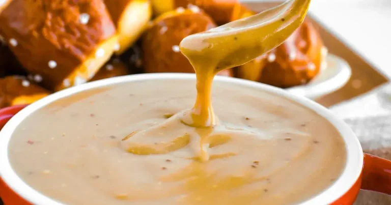 Foto da receita de Molho de Queijo com Cerveja