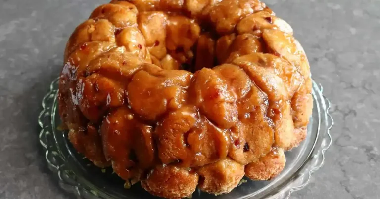 Foto da receita de Pão de Macaco Festivo