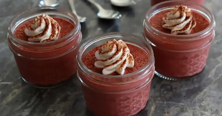Foto da receita de Pot de Crème de Veludo Vermelho