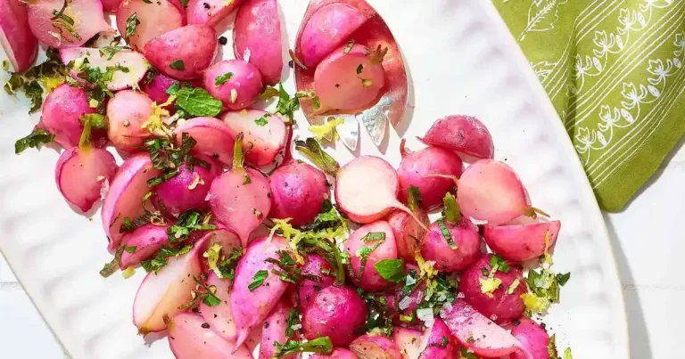 Foto da receita de Rabanetes Assados na Frigideira com Gremolata de Hortelã