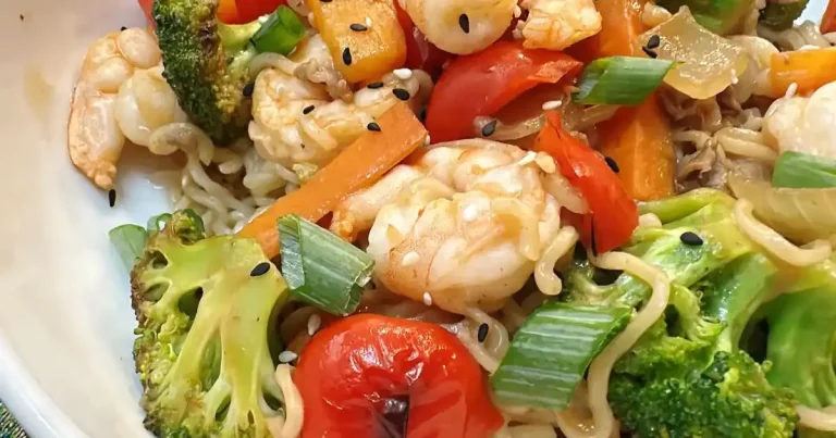 Foto da receita de Ramen Salteado com Camarão