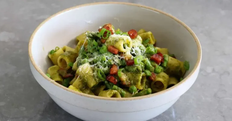 Foto da receita de Rigatoni Primavera com Pancetta