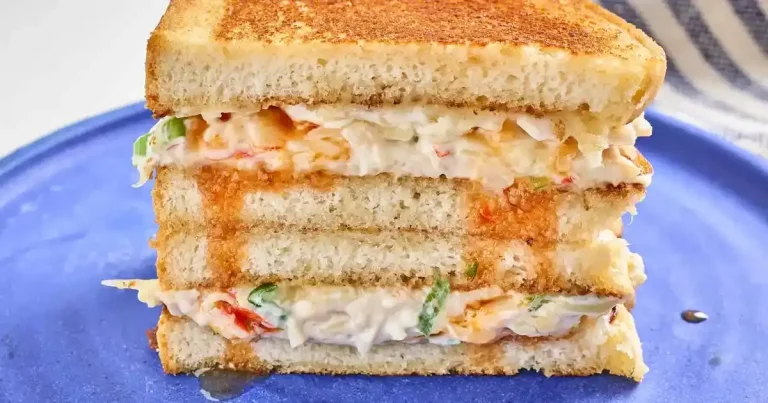 Foto da receita de Sanduíche de Queijo Grelhado com Wonton de Caranguejo
