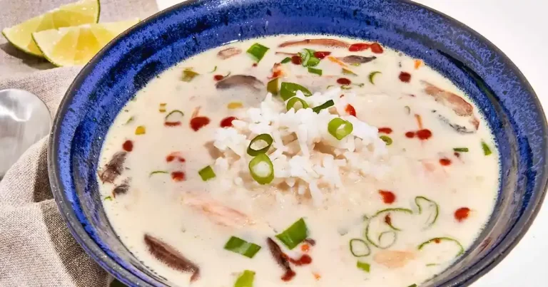 Foto da receita de Sopa de Coco com Sobras de Frango Assado