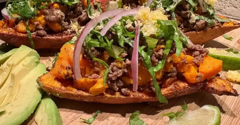 Foto da receita de Tacos de Casca de Batata Doce Recheada