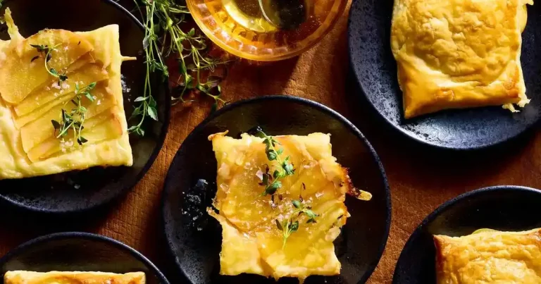 Foto da receita de Tarte de Massa Folhada de Maçã Invertida com Fontina