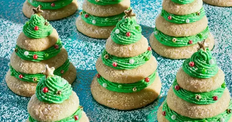 Foto da receita de Torres de Biscoito de Açúcar com Cobertura de Cream Cheese