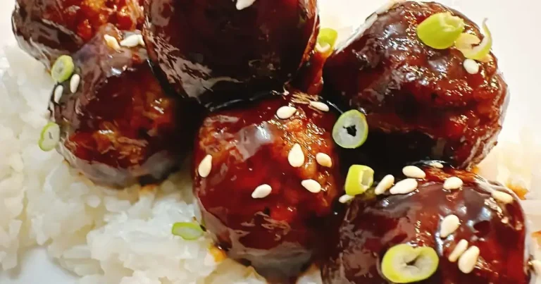 Foto da receita de Almôndegas ao Molho de Gochujang com Gergelim