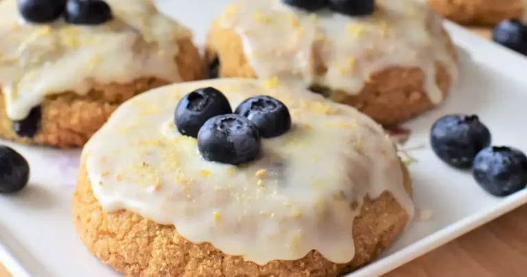 Foto da receita de Biscoitos de Bolinho de Mirtilo com Farofa
