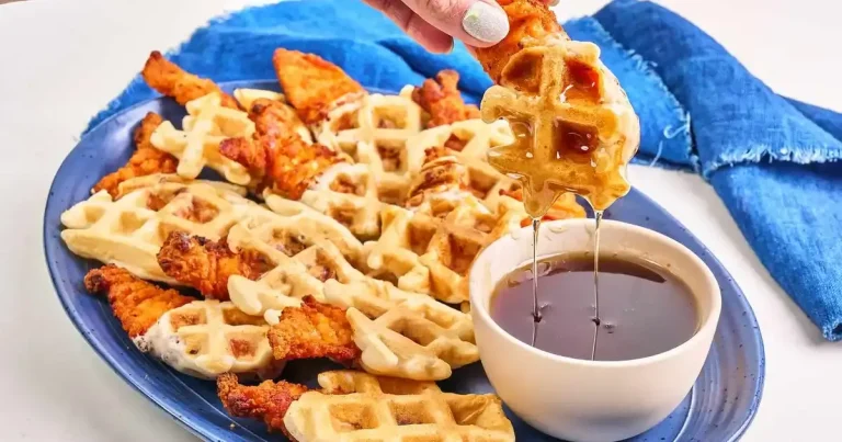 Foto da receita de Bocadinhos de Frango e Waffle