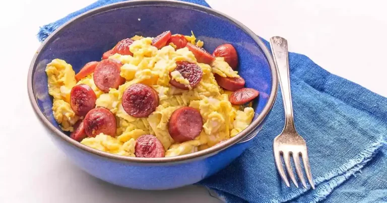 Foto da receita de Hot Dog com Ovos Mexidos