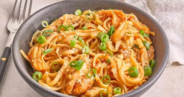 Foto da receita de Macarrão com Frango Asiático na Panela Elétrica