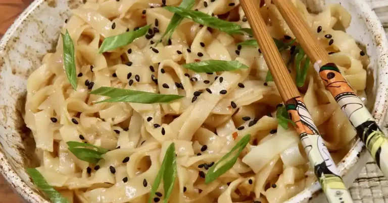 Foto da receita de Macarrão de Alho com Gergelim