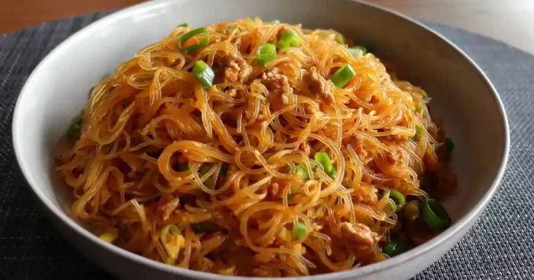 Foto da receita de Macarrão de Vidro com Formigas Subindo na Árvore