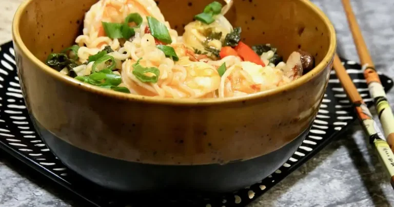 Foto da receita de Macarrão Ramen com Camarões Apimentados